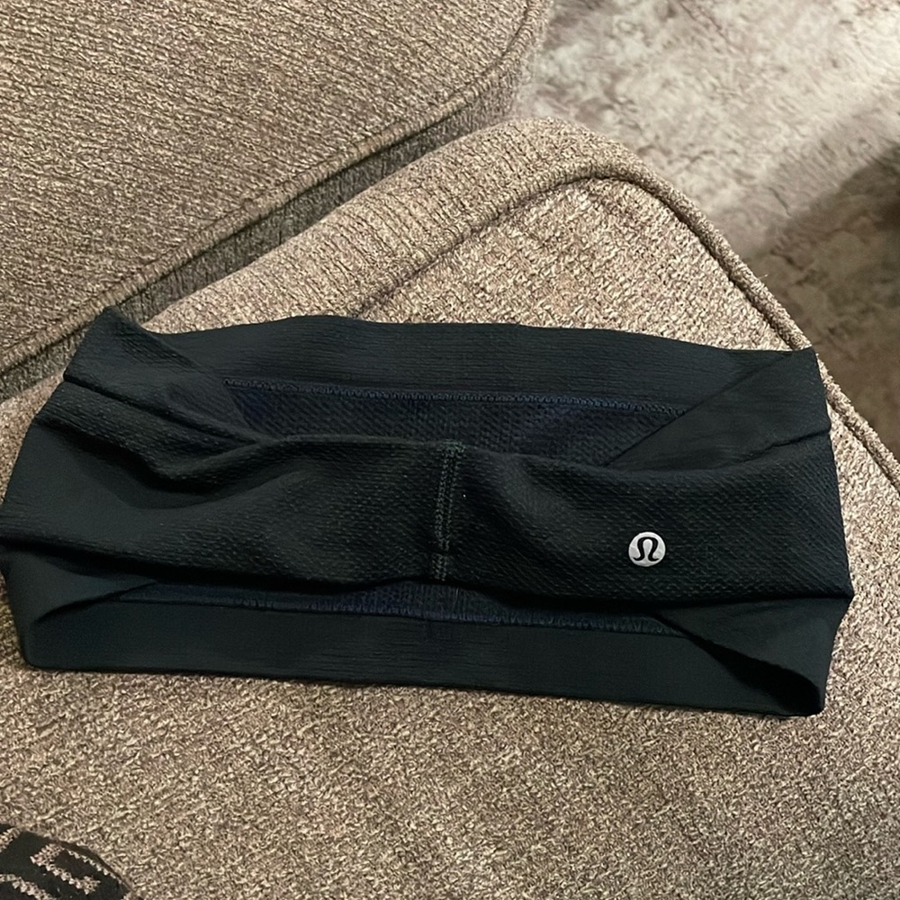 Lululemon women’s workout headband